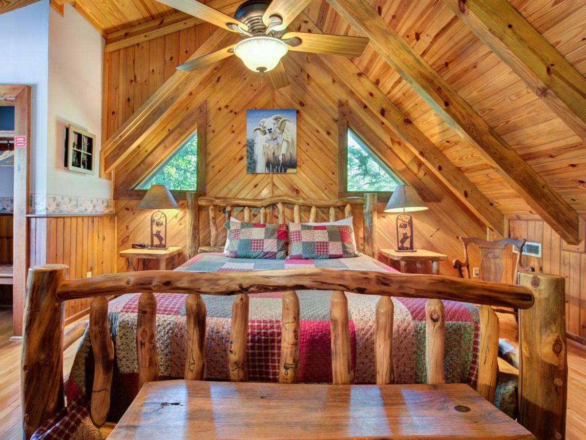 Buckhorn Villa Гетлинбург Екстериор снимка