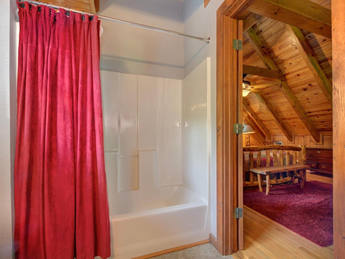 Buckhorn Villa Гетлинбург Екстериор снимка